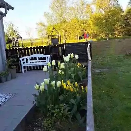 아파트 Hyggelig Ved Givskud 기브